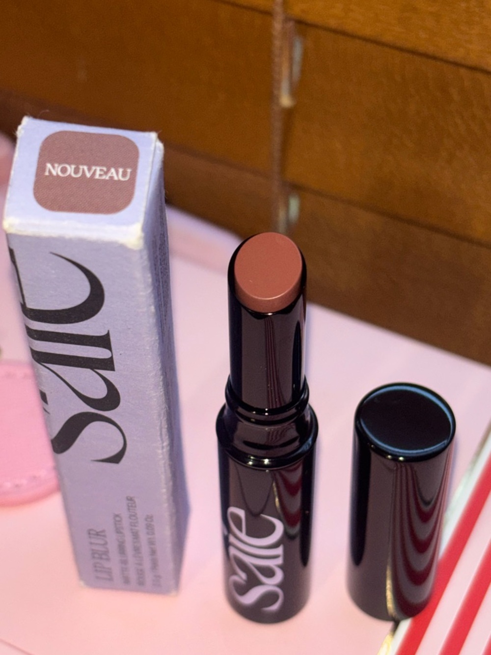 Saie Lip Blur Matte Blurring Lipstick - Picture 2 of 2